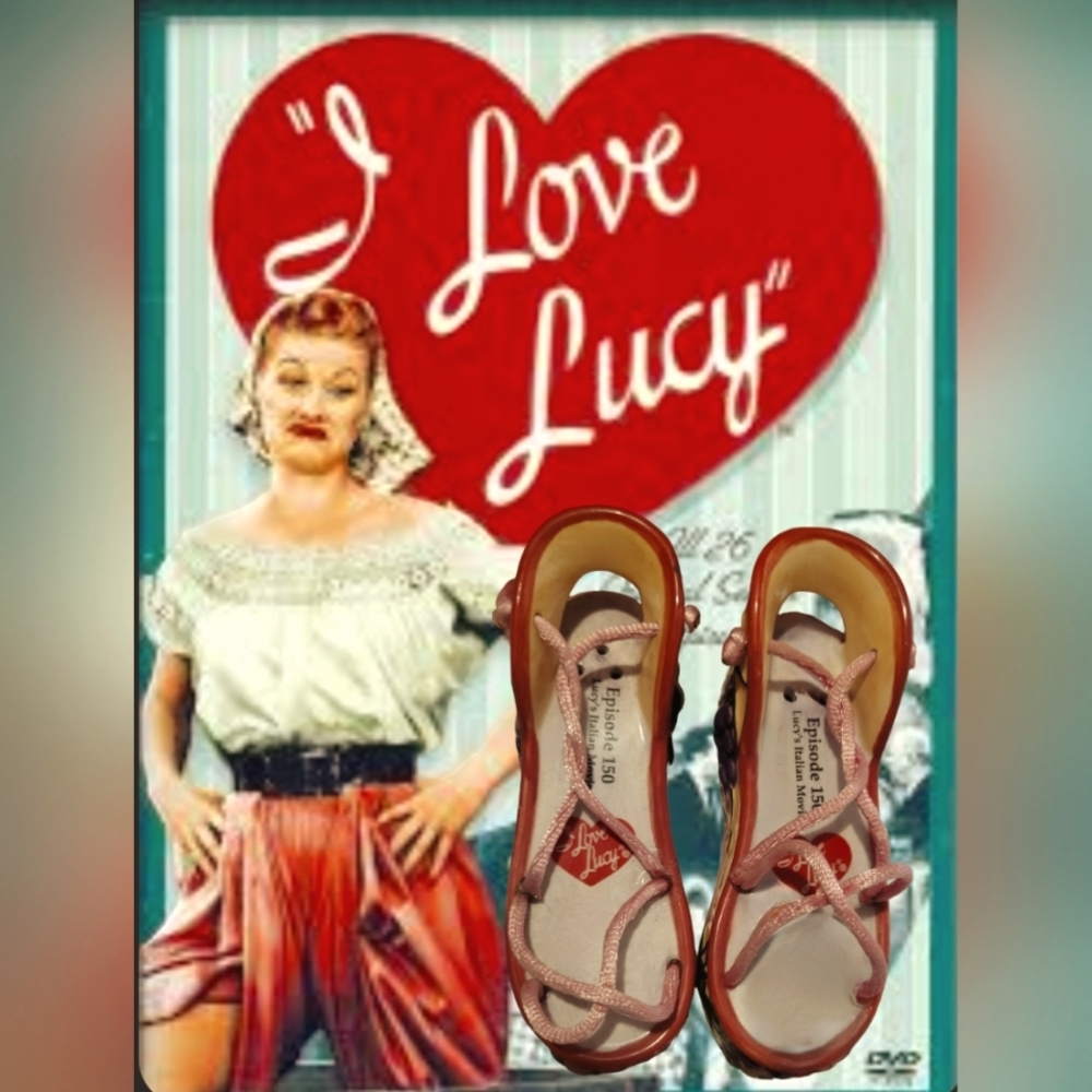 I Love Lucy Italian Movie Grape Stomping Shoes Salt & Pepper Shakers VTG #14532